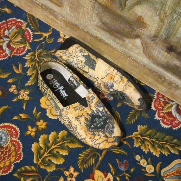 Harry Potter Marauder's Map Slip-On Shoes - Picture 2 of 4